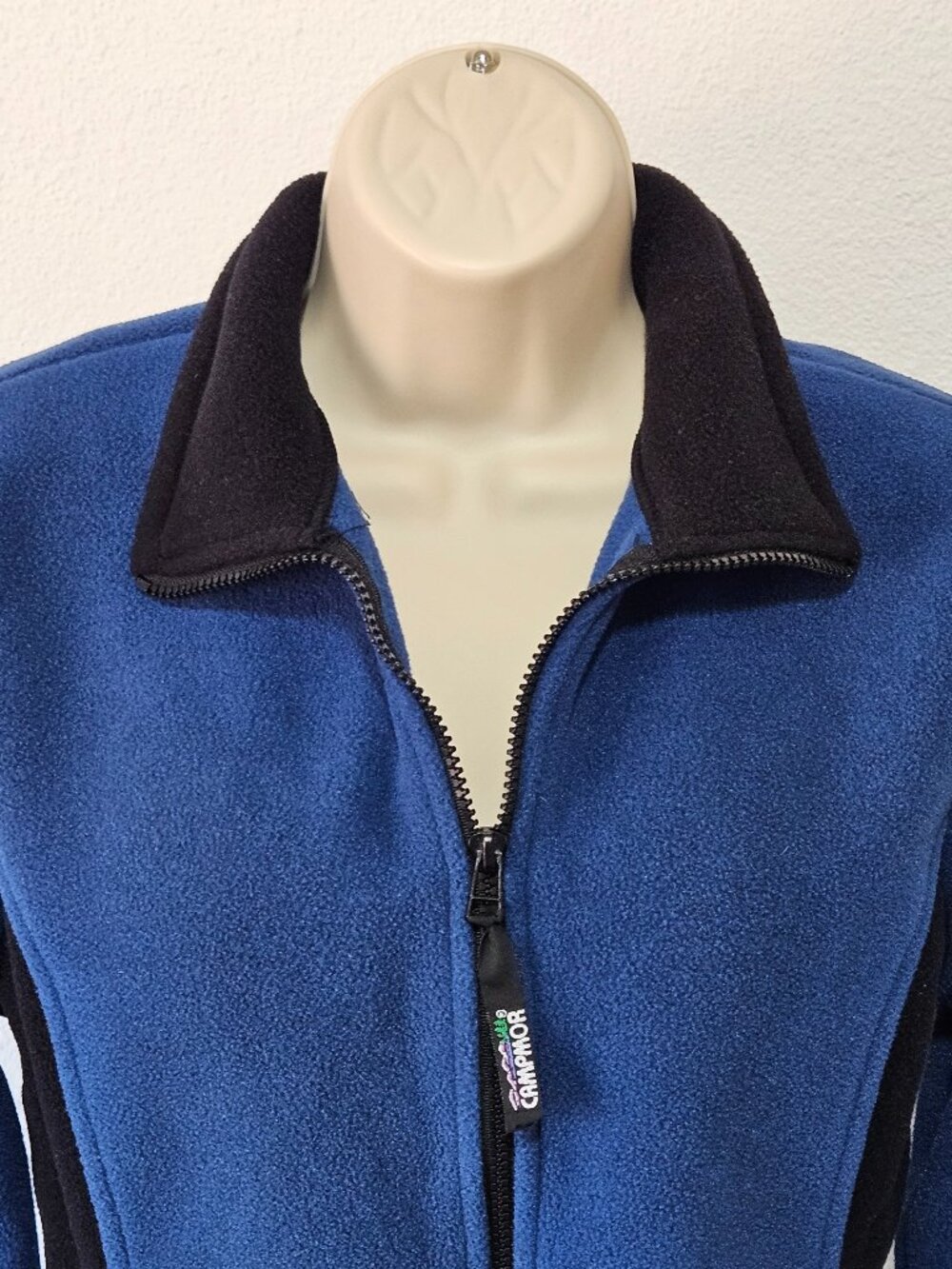 Campmor Avalanche Polartec Full Zip Fleece Jacket - Picture 3 of 13